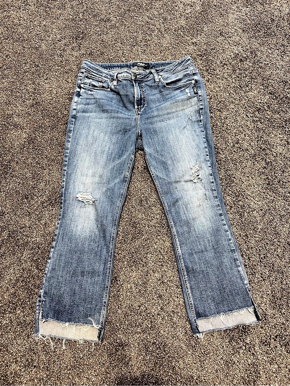 Silver Jeans Co. Distressed Flare Jeans in Blue Waist 26 Mazy boot crop